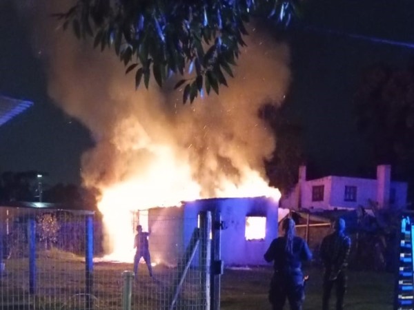 Una casa se incendió en su totalidad en balneario Buenos Aires