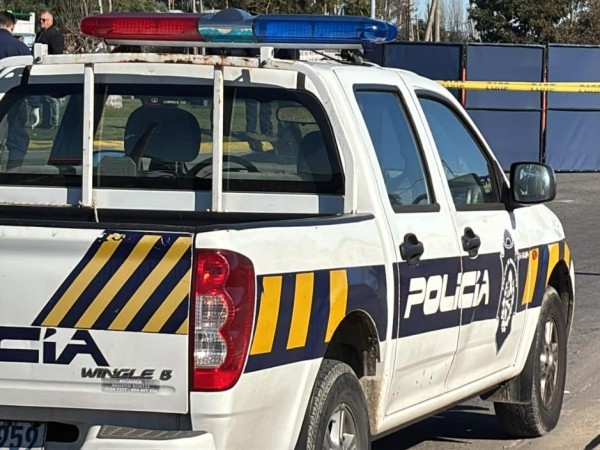 Rapiñaron a un taxista en Pan de Azúcar; hay una pareja detenida