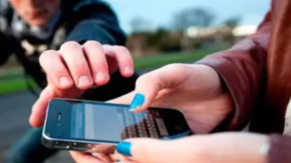 Le robó el celular de las manos a una mujer en pleno Centro y lo condenaron a 15 meses de prisión