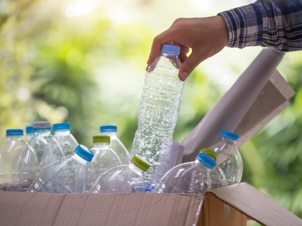 Uruguay comenzará a devolver dinero por botellas y envases de bebidas no retornables desde el segundo semestre