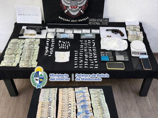 Incautaron cocaína y...