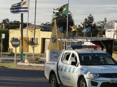 Arma robada en Maldonado apareció en operación con 8 detenidos y bocas de droga cerradas en Chuy