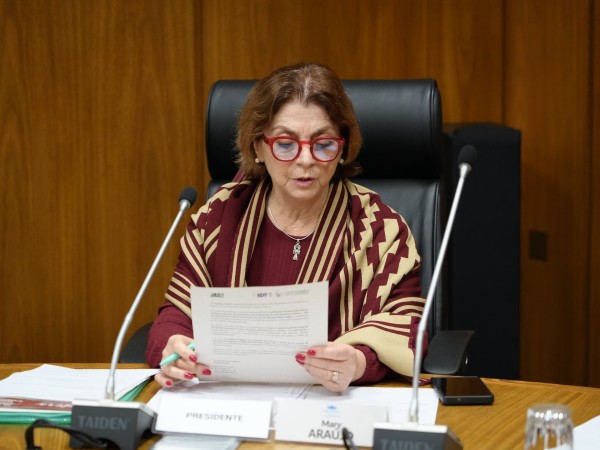Diputada Araújo propone plan de salud sexual para mujeres rurales, privadas de libertad y que vivan en asentamientos