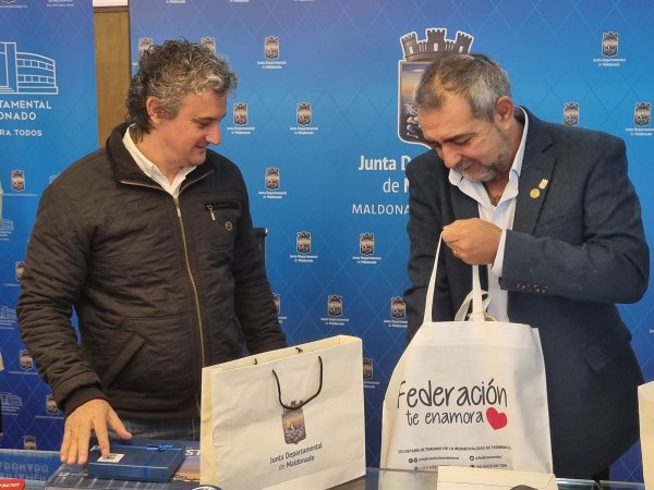 Junta Departamental de Maldonado recibió a delegación del Municipio Federación de la provincia de Entre Ríos