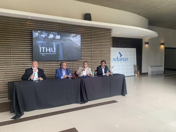 Lanzaron curso de Li...