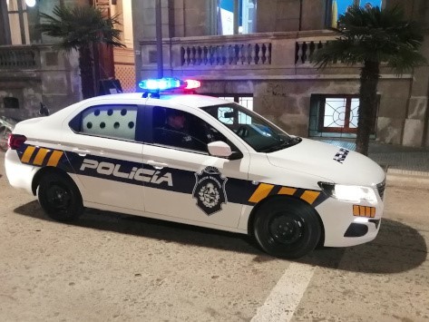 Cuidacoches amenazó con una cuchilla a una conductora que no le quiso dar dinero