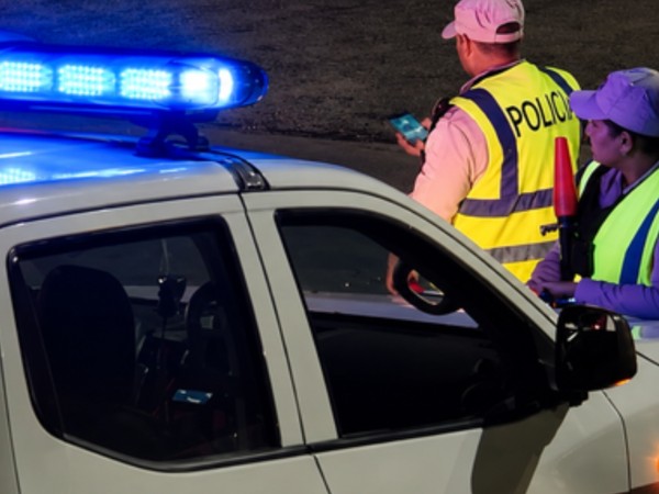 Funcionaria policial...
