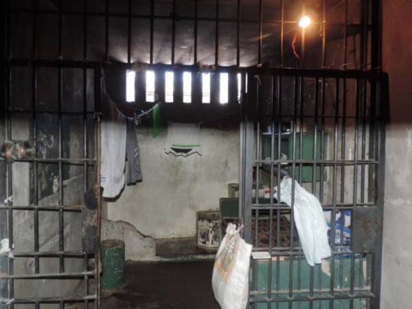 Sindicato de policías planteó al Ministerio del Interior carencia de agua, comunicación y de personal en cárcel Las Rosas
