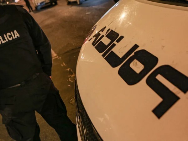 Detuvieron en Montevideo a una mujer sospechosa de hurto en farmacia de La Barra; el robo fue valuado en $215 mil