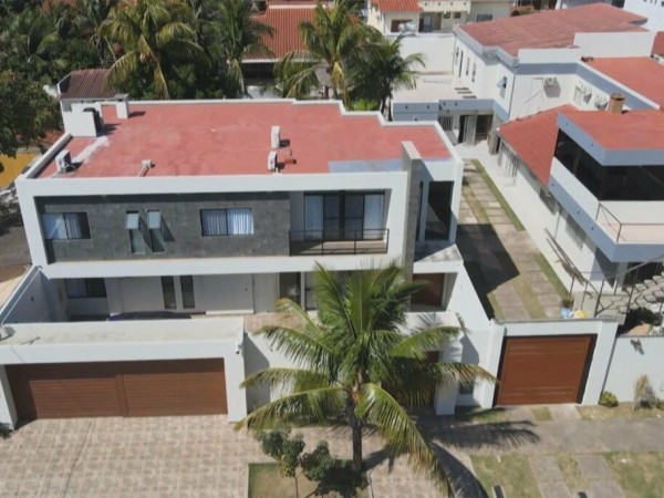 Policía apunta a fam...