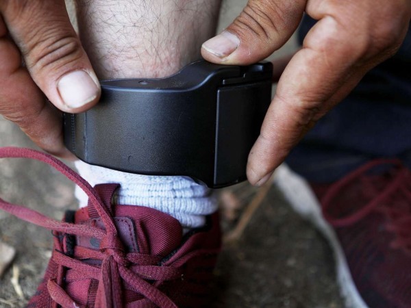 Detuvieron a un hombre por desacato y destrucción de dispositivo electrónico