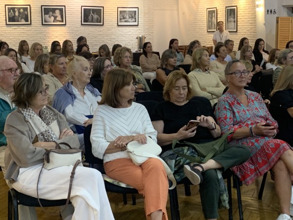 Charla sobre  salud,...