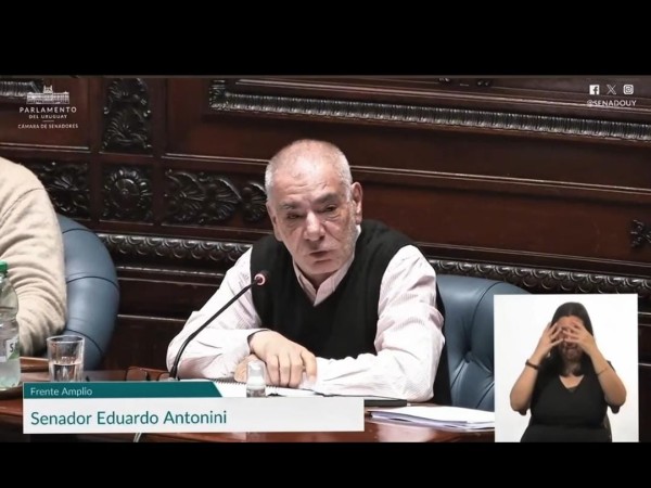 Senador propuso que...