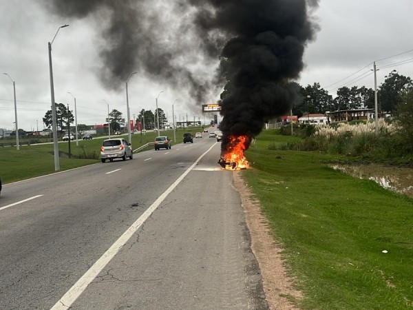 Motocicleta tomó fue...