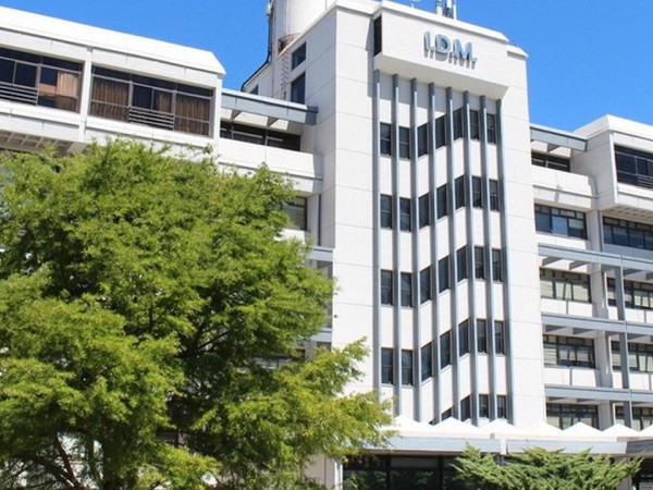 edificio comunal, municipio, cerrados, 24 de abril