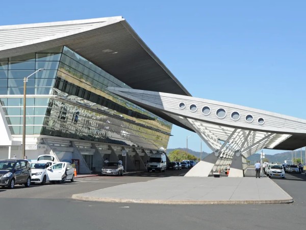 aeropuerto laguna del sauce, prorroga de contrato, Consorcio Aeropuertos Internacionales S.A