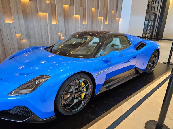 Espectacular Maserati valuado en 750 mil dólares se exhibe en Enjoy