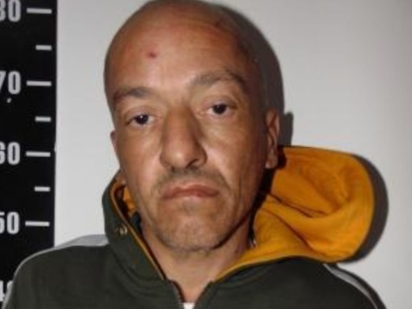 Un hombre fue condenado tras hurtar dos televisores de un comercio y descartarlos en un contenedor