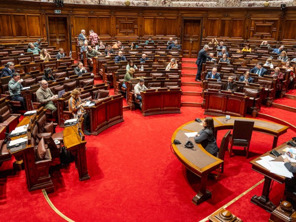 Regulación del ingreso de funcionarios en intendencias: diputado Colorado dijo que “hay que lograr que el poder tenga su control”
