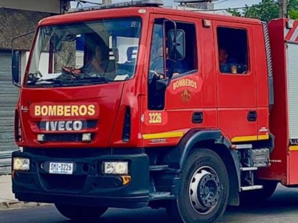 Derrame de gasoil en barrio La Fortuna obligó a intervención de Bomberos