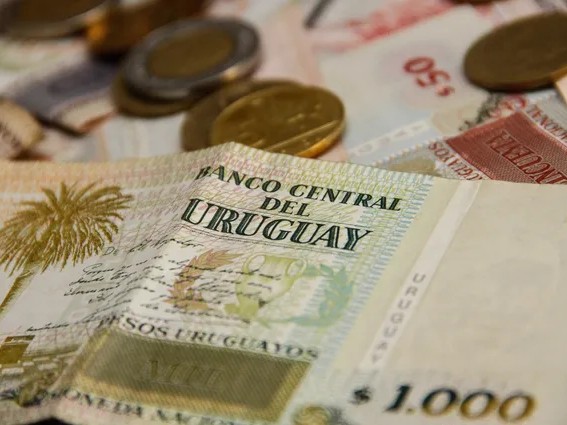 El salario real creció 1,4% en el último año según el INE