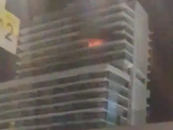 Incendio en un edifi...