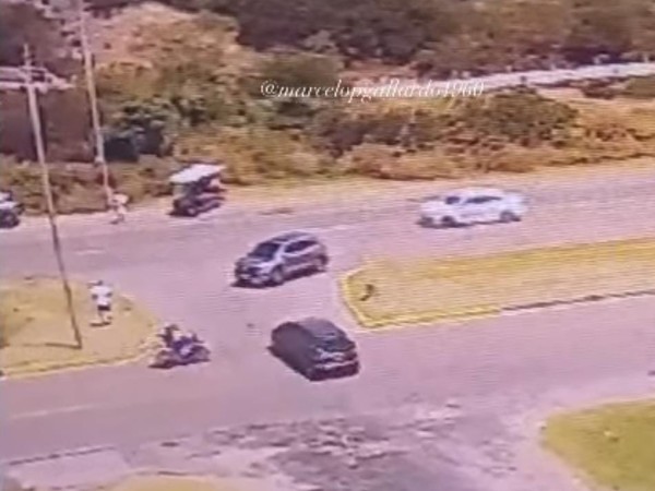 Un motociclista fall...