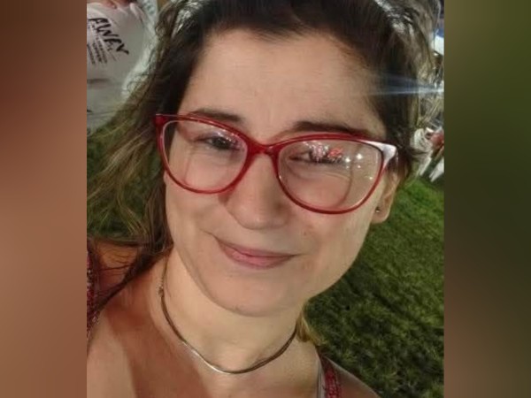 Gabriela fue operada de urgencia, necesita un tratamiento costoso y busca ayuda para no perder la vista