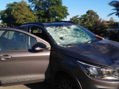 Varios jóvenes fueron atropellados por un auto en Piriápolis; uno resultó grave