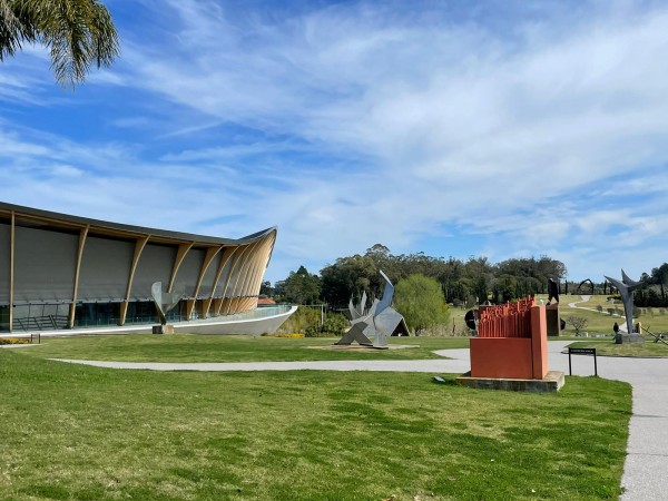 Festival Literario en el Museo de Arte Contemporáneo Atchugarry con transporte gratuito de la empresa Codesa