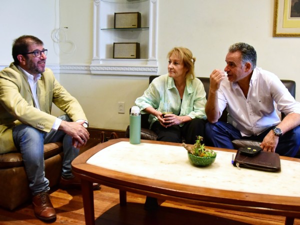 Rumbo al balotaje: Orsi y Cosse se reunieron con el presidente del FA y el jefe de campaña