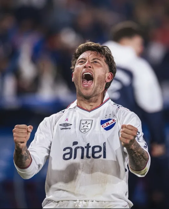 Nacional ganó 3-2 y quedó a un punto del líder del Clausura