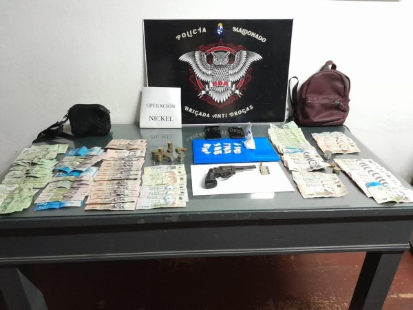 Operación NICKEL: allanamiento en boca de venta de drogas terminó con dos hombres condenados y uno detenido