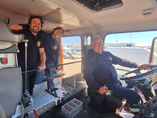 El grupo de bomberos voluntarios de José Ignacio recibió un nuevo camión