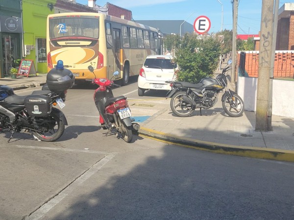 Choque entre ómnibus...