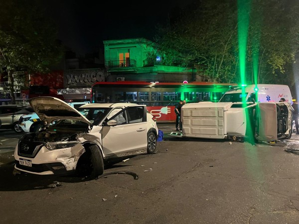 Carolina Cosse está en perfecto estado de salud tras el choque del auto que la trasladaba