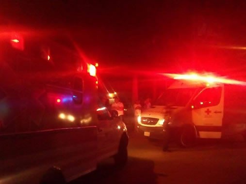 Un hombre y una mujer conductores alcoholizados de dos vehículos que chocaron por alcance