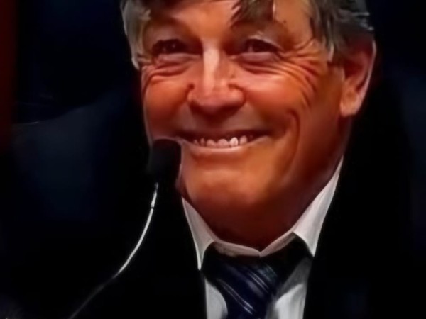 Asumió Osvaldo Matte...