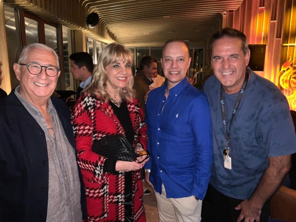 Inesperada presencia de Teté Coustarot en el cierre de temporada de The Grand Hotel