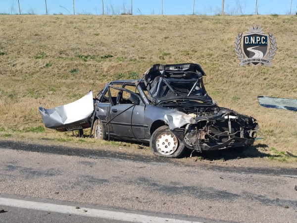 Conductor sufrió politraumatismos graves tras vuelco en Ruta 21