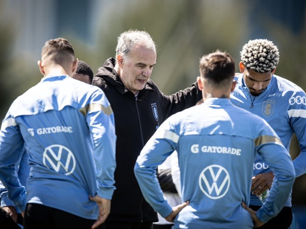 Uruguay enfrenta a Brasil este martes en el Estadio Centenario por las Eliminatorias