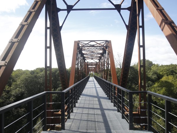 Inauguraron parque lineal, ciclovía y la recuperación del Puente Negro en San Carlos