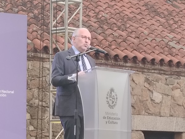 Da Silveira dijo que las críticas a las modificaciones realizadas en la educación son "injustas"