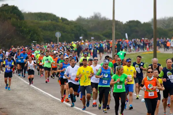 Llega la Maratón de Punta del Este y un estudio revela el impacto económico que genera