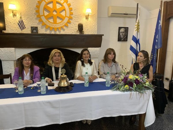 Rotary reconoció a m...