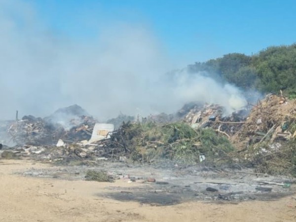 Incendio en basural...
