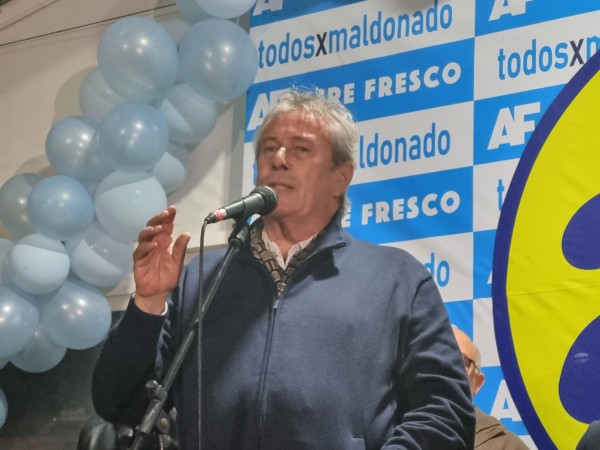 antía, todos por maldonado, calientan el pico,