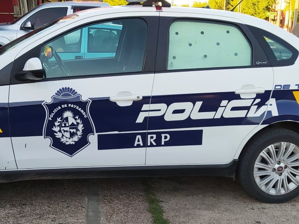 Pan de Azúcar: Dos mujeres amenazaron con un hacha a otra para robarle la cartera
