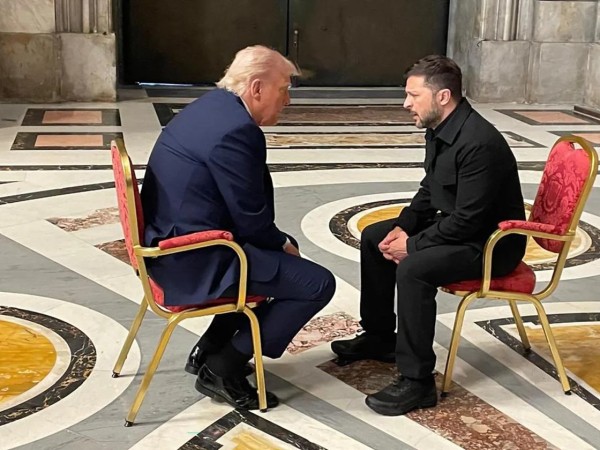 Cara a cara en el Vaticano: Trump y Zelensky reabrieron el canal diplomático horas antes del funeral del papa