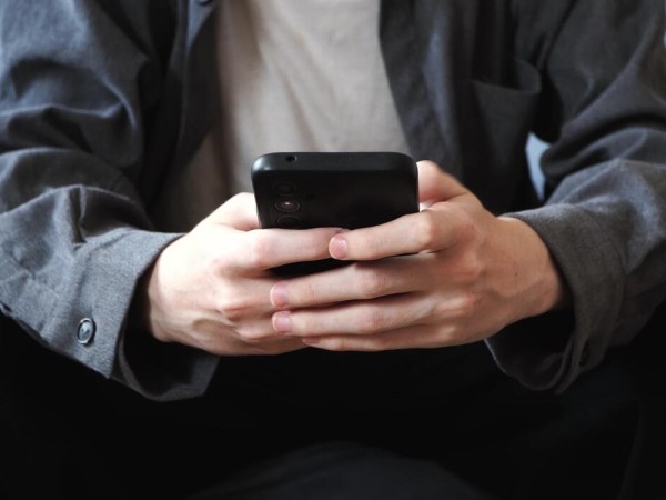 El celular se vuelve...